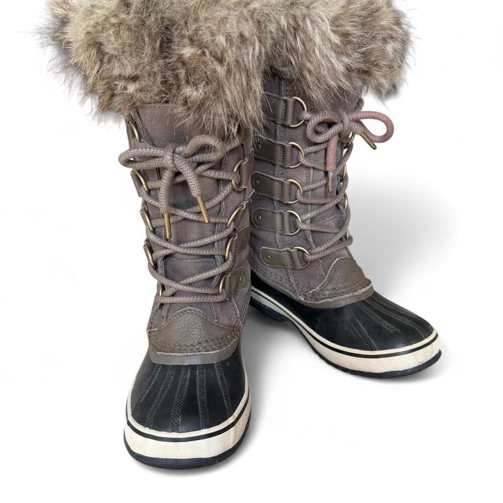Sorel Women's Grey and Brown Boots